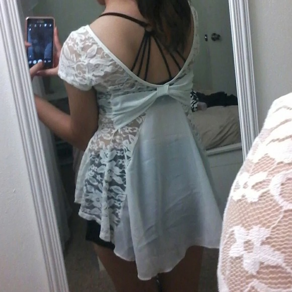 Cute shirt - Picture 1 of 2